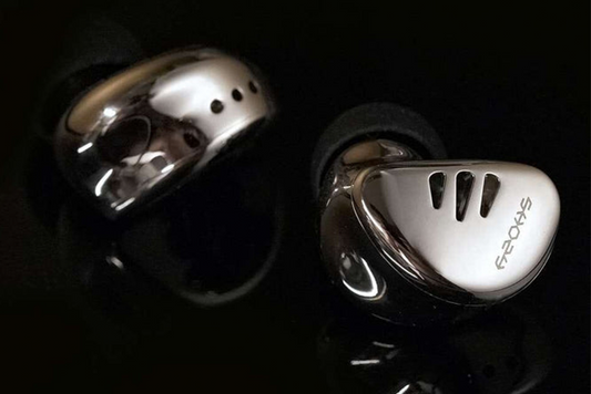 SHOZY Black Hole Mini 8mm Dynamic Driver In-Ear Headphone