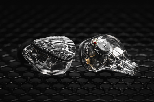 MOONDROP DARK SABER 2DD+8BA In-Ear Headphone