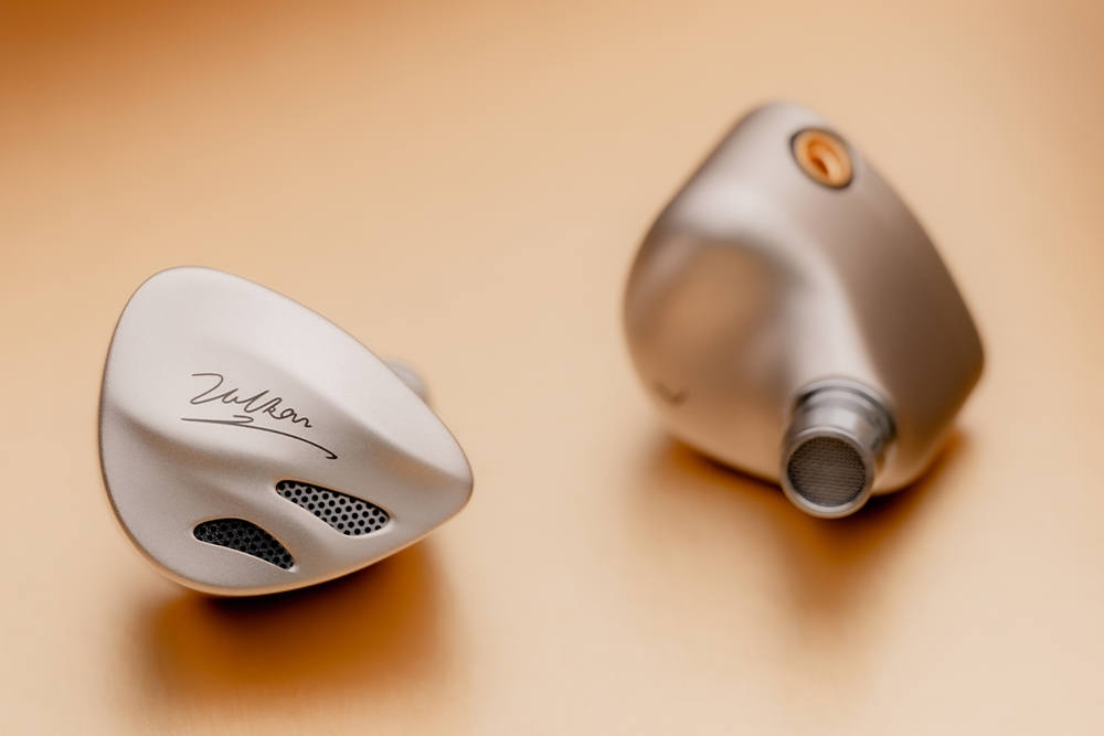 DUNU VULKAN 2 2DD+6BA In-ear Headphone