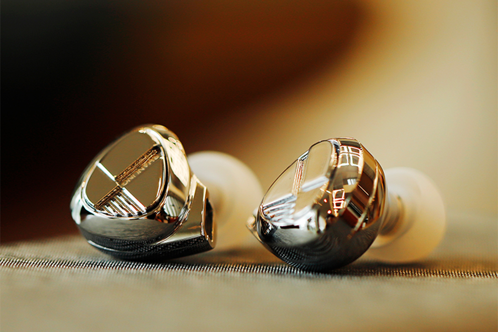 shanling sono s　2DD＋1BA SHANLING SONO 2DD+1BA In-ear Headphone