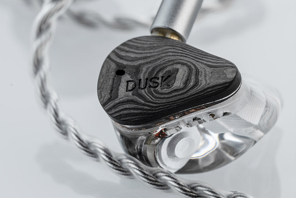 MOONDROP x Crinacle DUSK 2DD+2BA+2Planar In-ear Headphone MOONDROP x Crinacle DUSK 2DD+2BA+2Planar In-ear Headphone