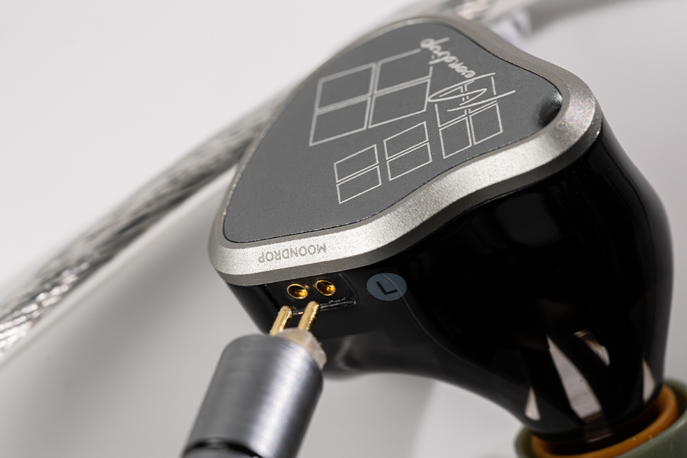 MOONDROP Armature Art 12 12 Balanced Armature Drivers In-ear Headphone.