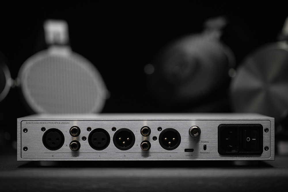 SMSL x MOONDROP DHA15 Dual  CS43198 DAC & Headphone Amplifier.