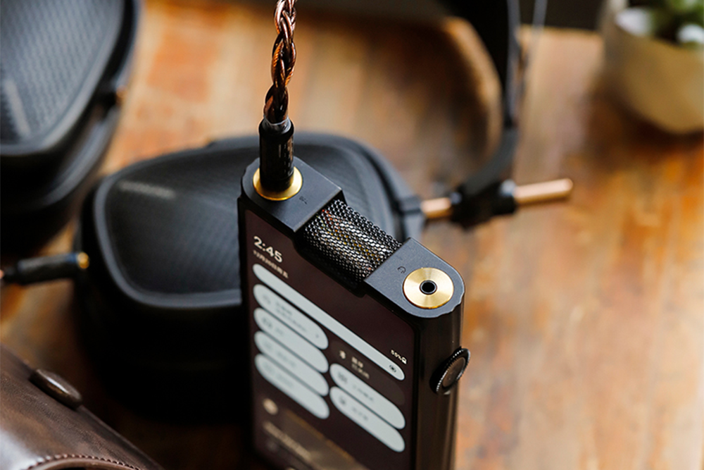 SHANLING - シャンリン　M8T Amazon.com: SHANLING M8T Flagship Digital Audio Player,MP3