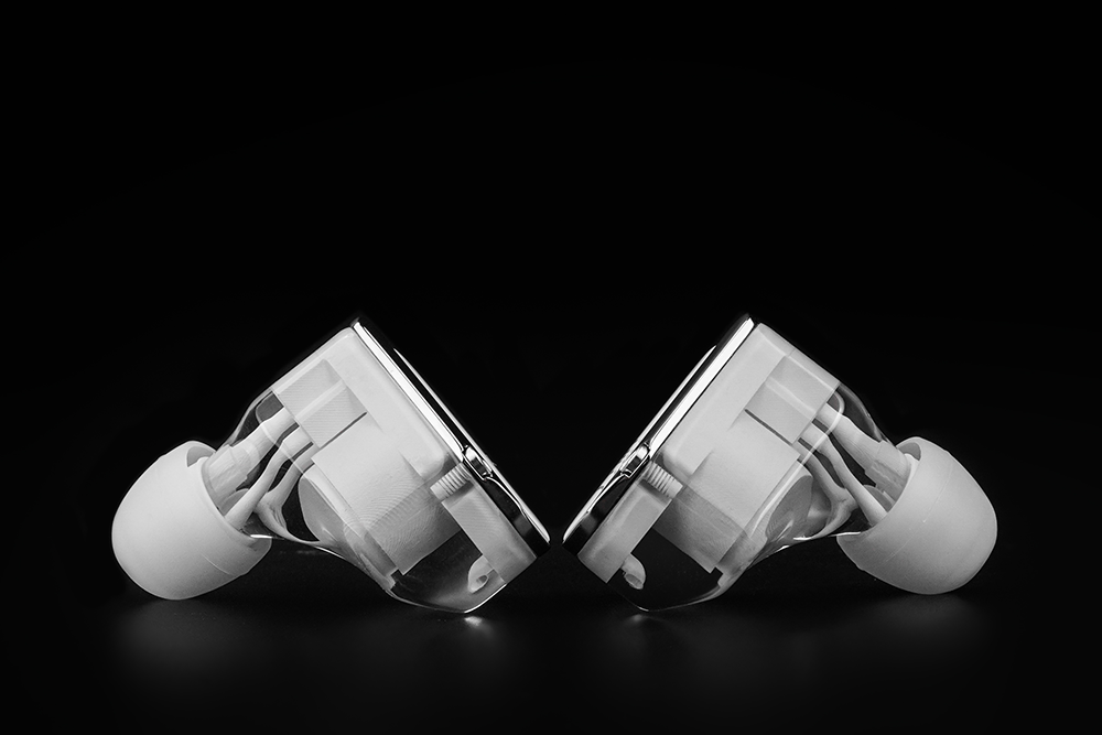 TRUTHEAR PURE: WHITE 1DD+3BA In-ear Headphone.