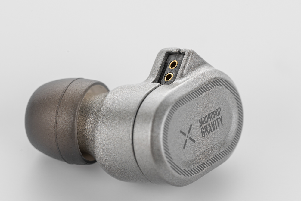 MOONDROP: Gravity Position 10mm Dynamic Driver Professional Gaming In-Ear Headphone.