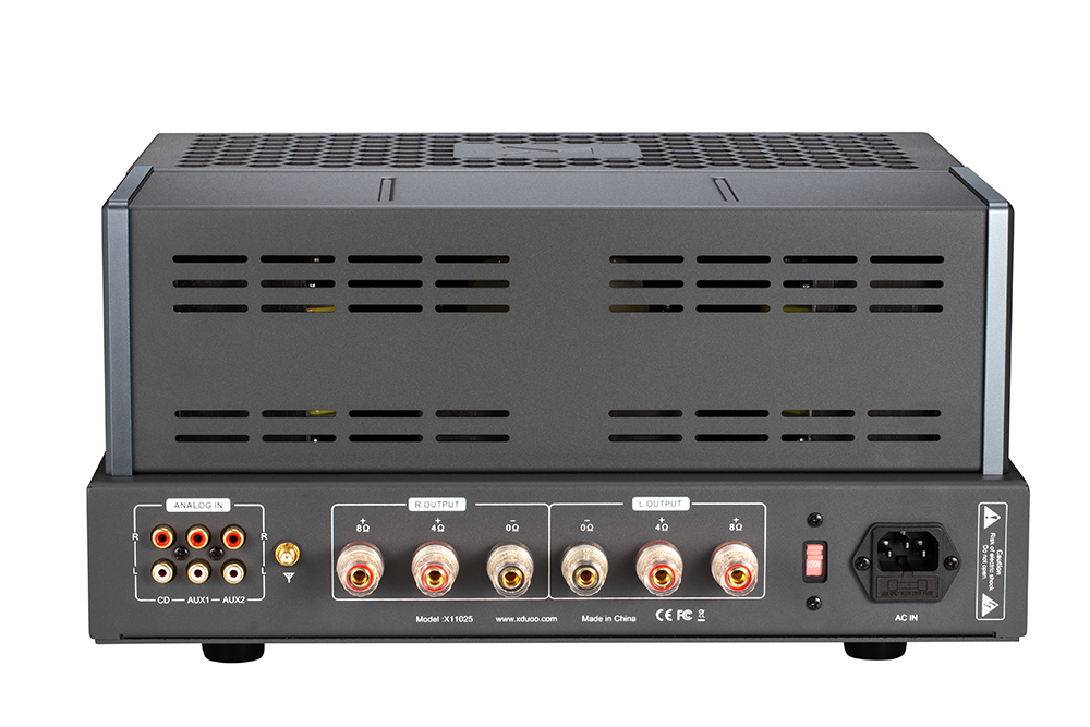 XDUOO A35 ES9018K2M DAC & Tube Headphone Amplifier.