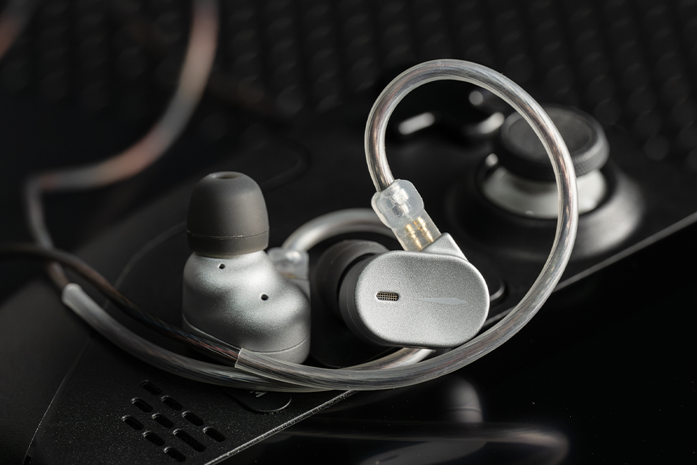MOONDROP CHU III 10mm Dynamic Driver In-ear Headphone.
