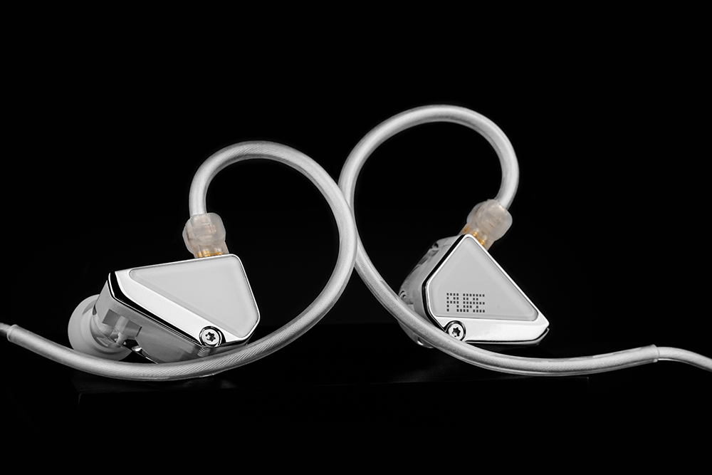 TRUTHEAR PURE: WHITE 1DD+3BA In-ear Headphone.