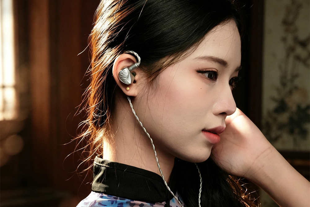 TNAGZU LI YUAN 10mm Dynamic In-Ear Headphone.