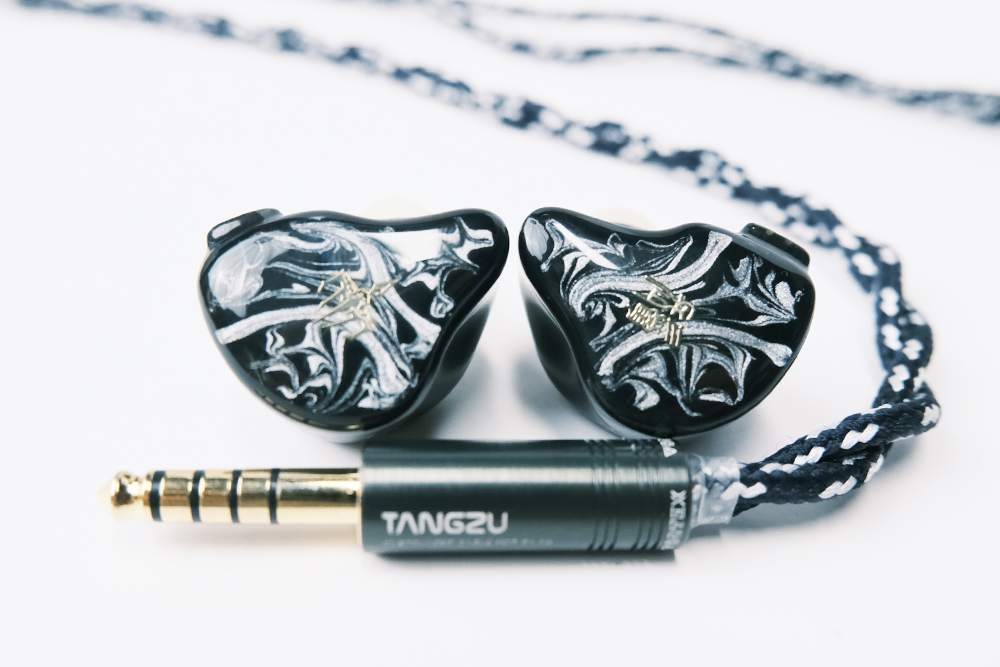 Tangzu Bajie 八戒 1DD+4BA+1EST+1BC TANGZU BaJie Flagship 1DD + 4BA +1EST +CPBC In-Ear Monitor