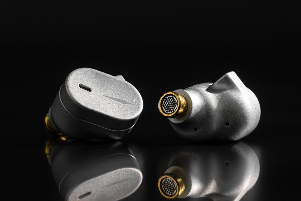 MOONDROP CHU III 10mm Dynamic Driver In-ear Headphone.